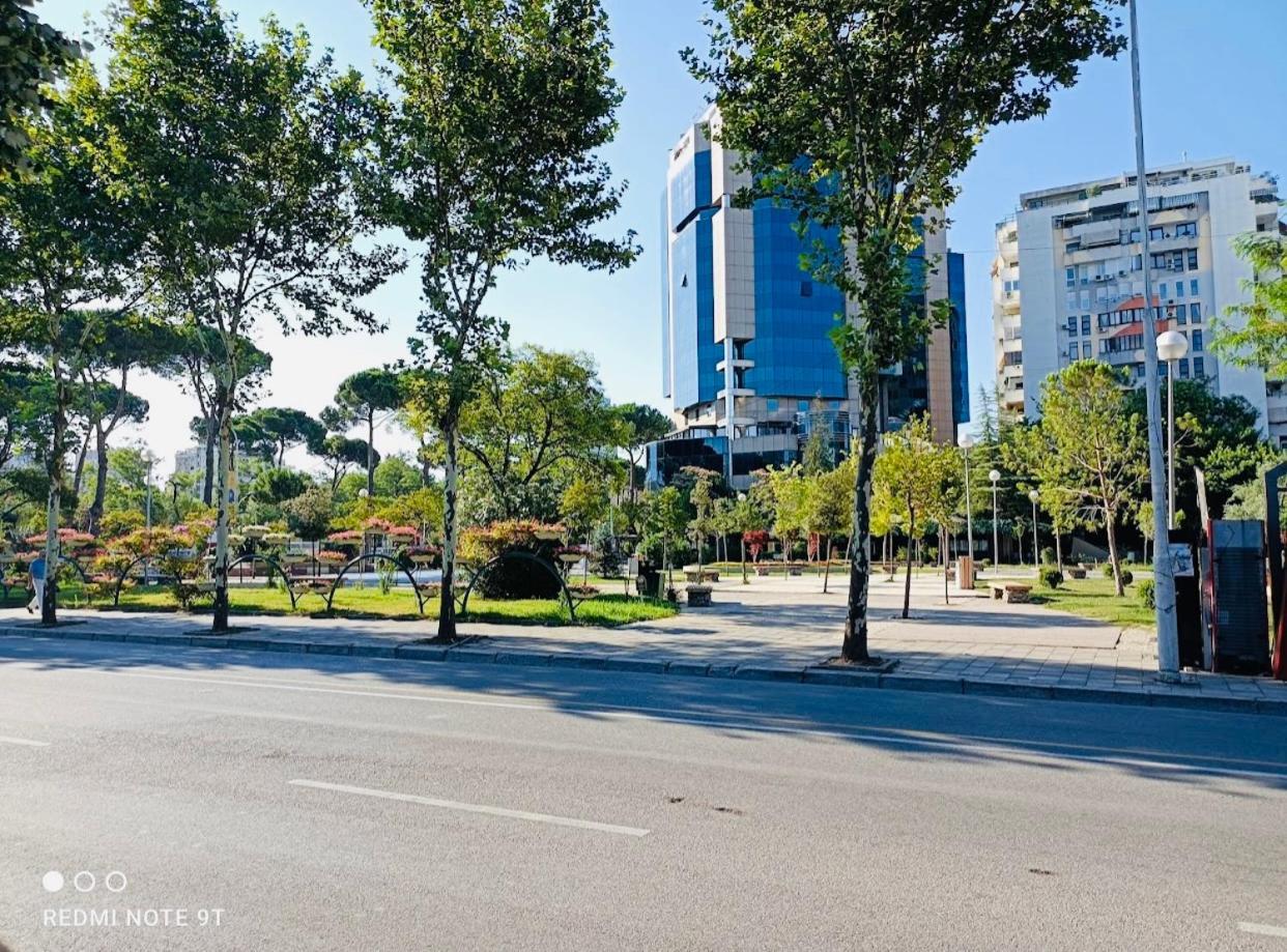 Lilo'S Place Tiranë Eksteriør bilde
